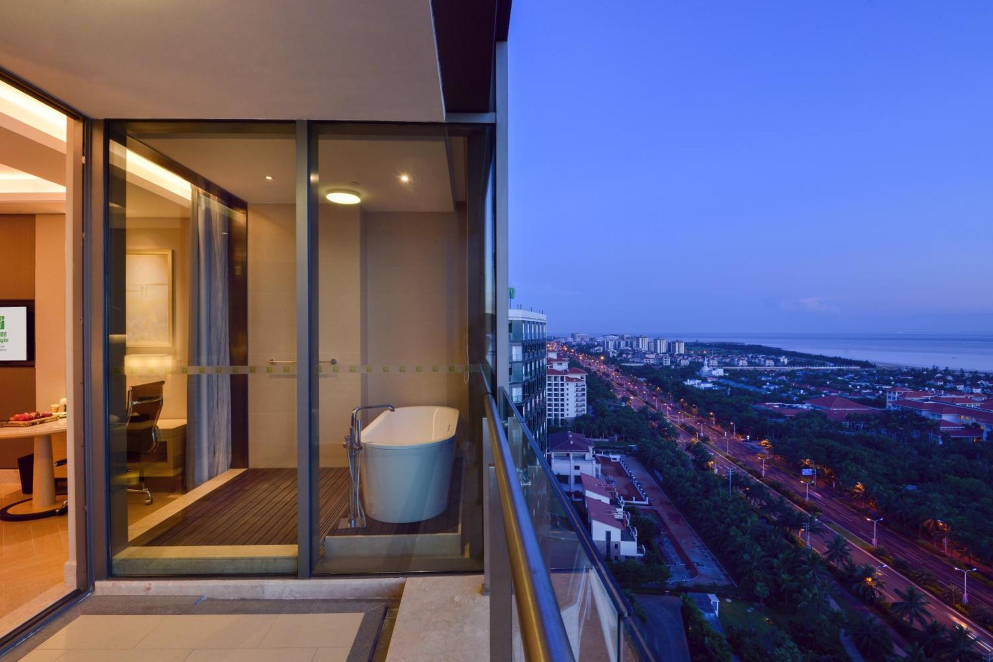 Holiday Inn Haikou West Coast By Ihg Ngoại thất bức ảnh